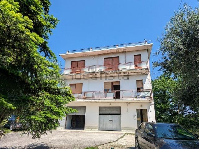 Casa in vendita a Marche, Macerata