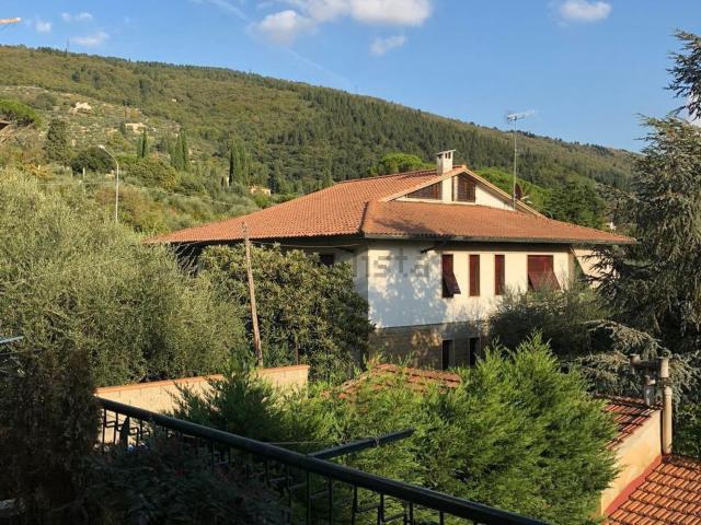 Casa in vendita a Sant'Anna, Prato