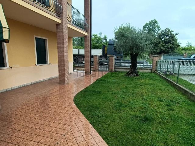 Casa in vendita a Rubano, Veneto