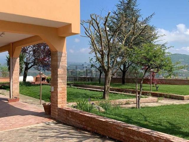 Casa in vendita a Torrecuso, Campania