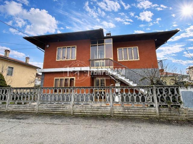 Casa in vendita a Santhià, Vercelli