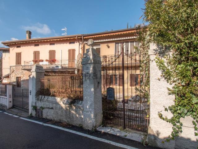 Casa in vendita a Zona Est, Brescia