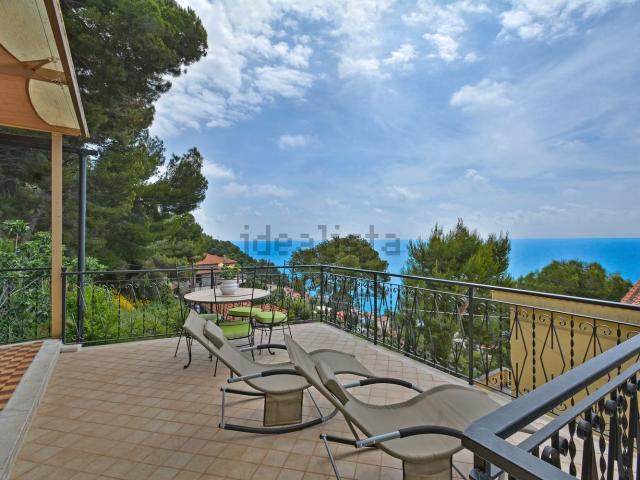 Casa in vendita a Andora, Liguria