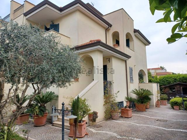 Casa in vendita a Sant'anastasia, Campania