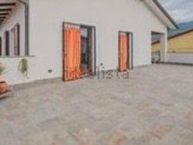 Casa in vendita a Cervaiolo, Montignoso