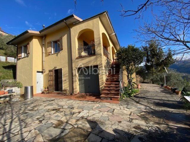 Casa in vendita a Sarzana, Liguria
