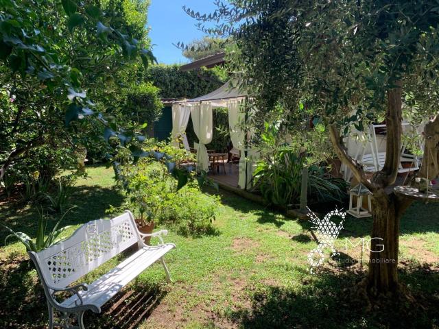 Casa in vendita a Rosignano Marittimo, Toscana