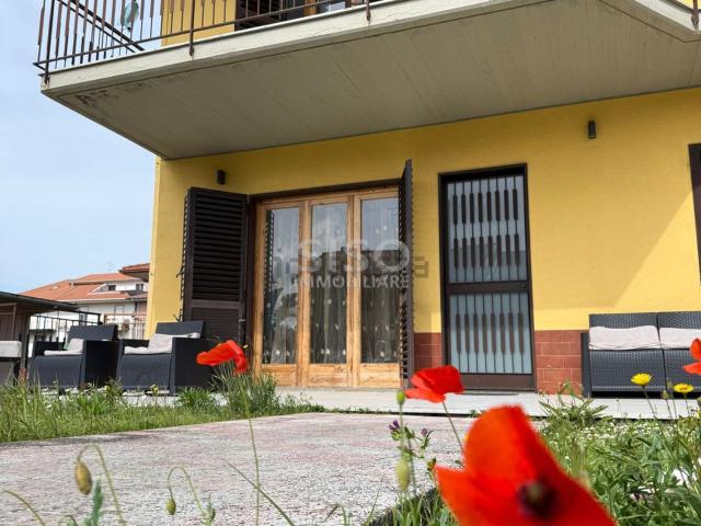 Casa in vendita a Aci Sant'antonio, Sicilia