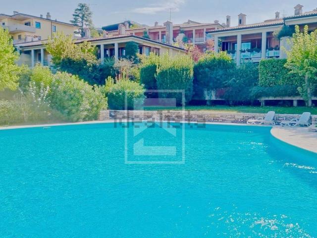 Casa in vendita a Desenzano Del Garda, Lombardia