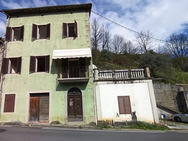 Casa in vendita a Unione Comuni Garfagnana, Gallicano