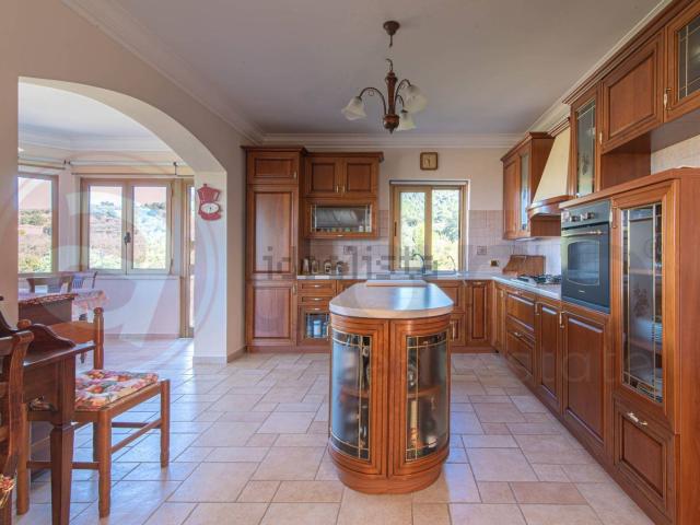 Casa in vendita a Arpino, Lazio