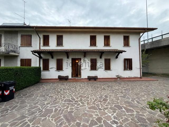 Casa in vendita a Cosniga, San Vendemiano