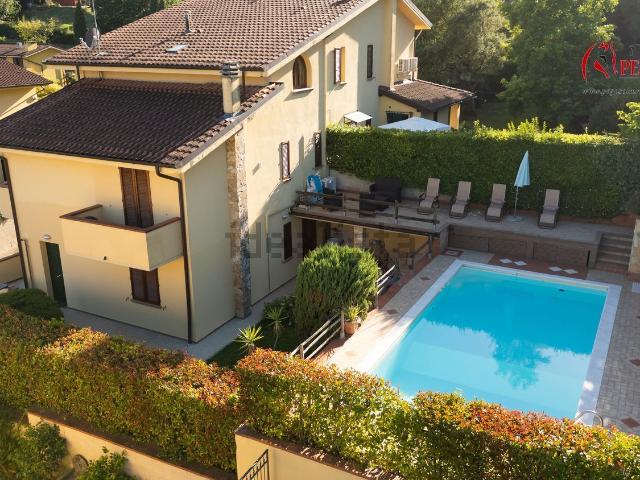Casa in vendita a Uzzano E Castello, Toscana