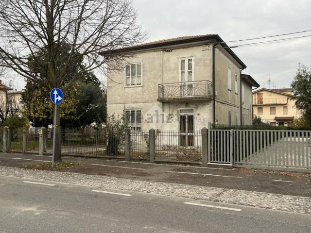 Casa in vendita a Unione Terre e Fiumi, Copparo