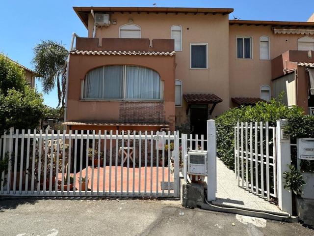Casa in vendita a Gaggi, Sicilia