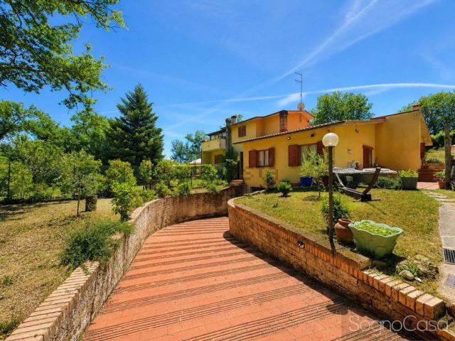 Casa in vendita a Castelnuovo Berardenga, Toscana