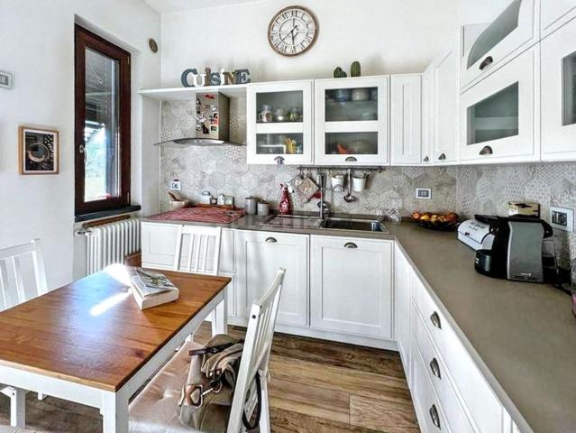 Casa in vendita a Bolano, Liguria