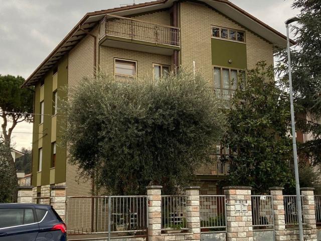 Casa in vendita a Villa Fastiggi, Marche