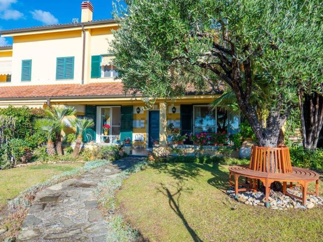 Casa in vendita a San Lorenzo, San Remo