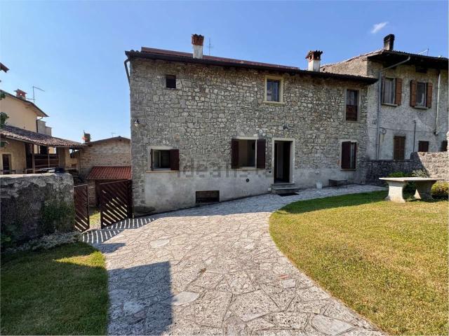 Casa in vendita a Solto Collina, Lombardia