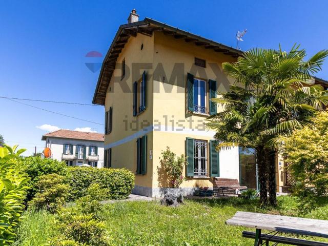 Casa in vendita a Brebbia Superiore, Brebbia