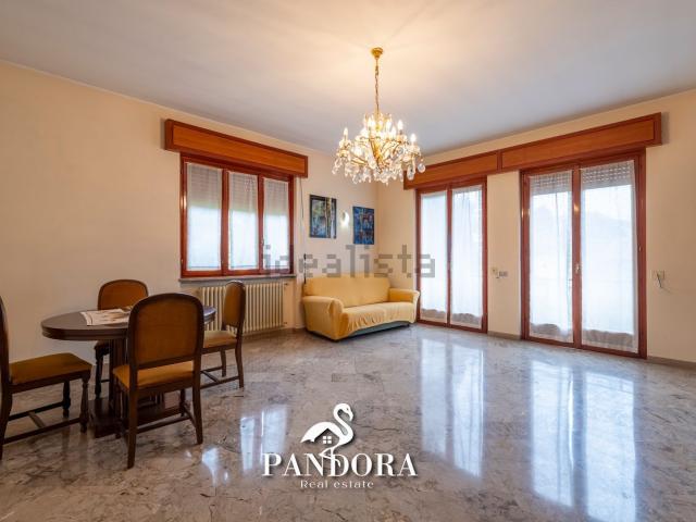 Casa in vendita a Unione dei comuni del Medio Verbano, Monvalle