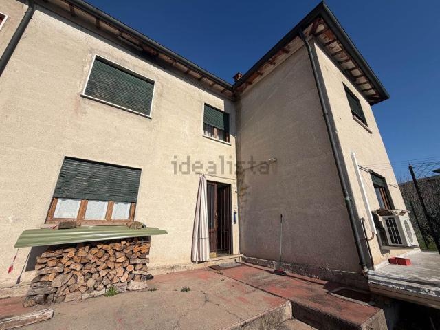 Casa in vendita a Montorso Vicentino, Veneto