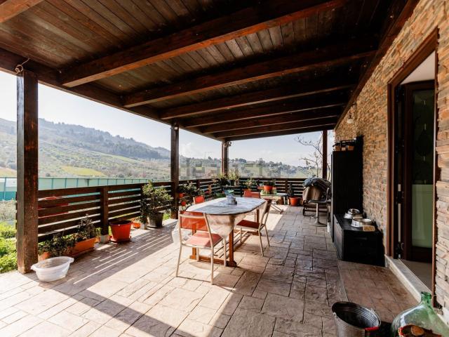 Casa in vendita a San Giovanni Teatino, Abruzzo