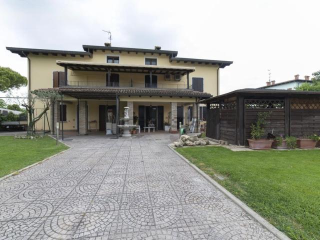 Casa in vendita a Madonna dell'Albero, Ravenna