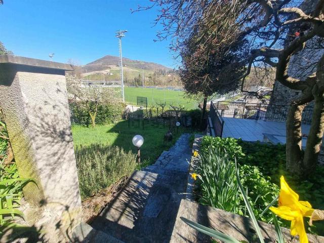 Casa in vendita a Alta Val Tidone, Nibbiano