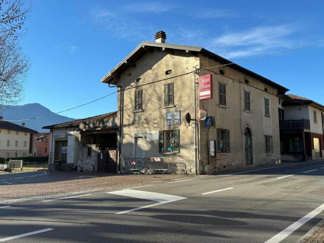 Casa in vendita a Sorico, Lombardia