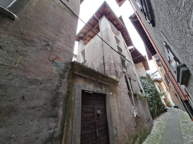 Casa in vendita a Comunità montana del Sebino bresciano, Pisogne
