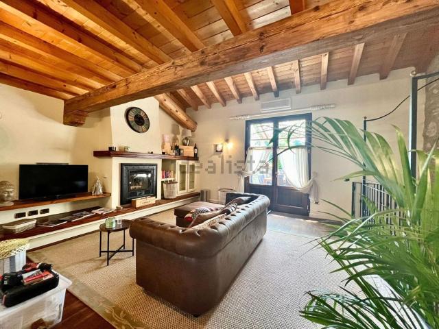 Casa in vendita a Desenzano Del Garda, Brescia