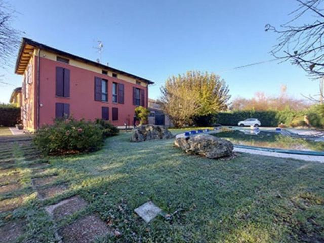 Casa in vendita a Tre Olmi, Modena