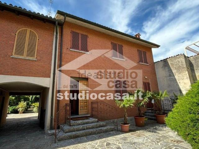 Casa in vendita a Belgioioso, Lombardia
