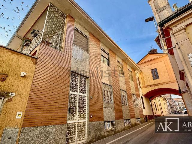 Casa in vendita a Cerano, Novara