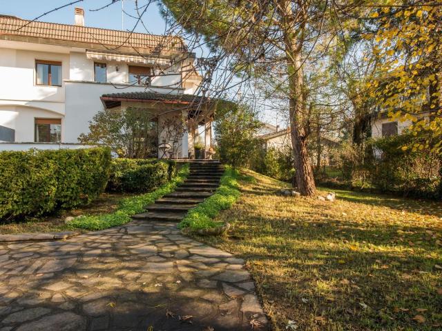Casa in vendita a Quartiere Morona, Trezzano Sul Naviglio