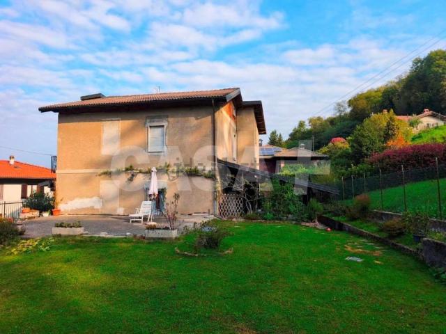 Casa in vendita a Ghirla, Valganna