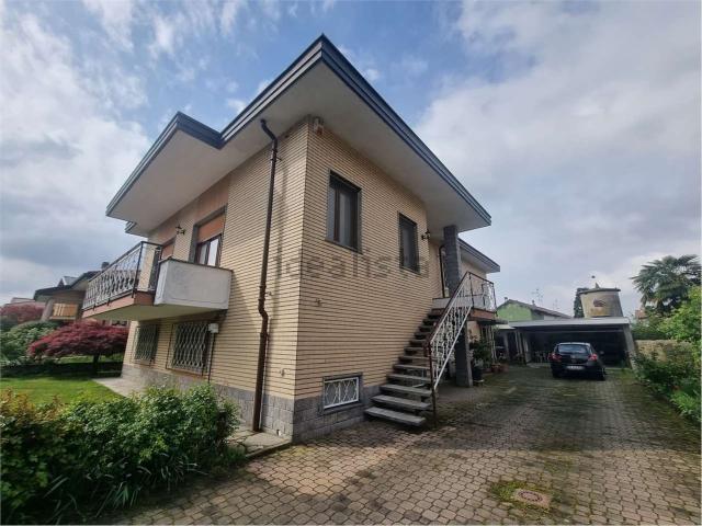Casa in vendita a Torrion Quartara, Novara