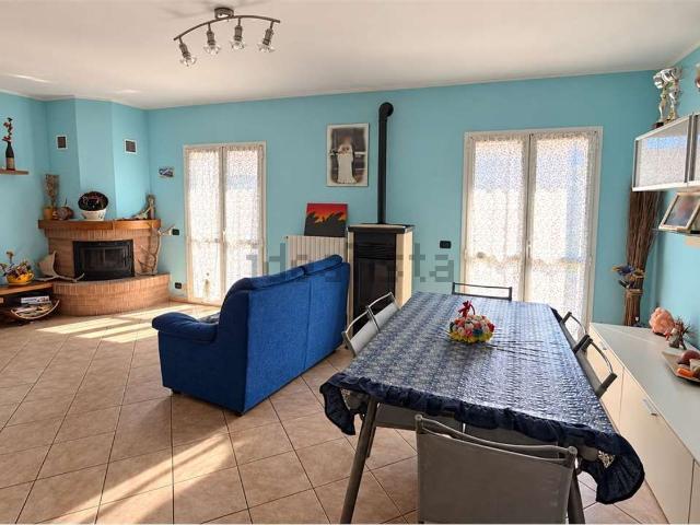 Casa in vendita a La Ripa, Casina
