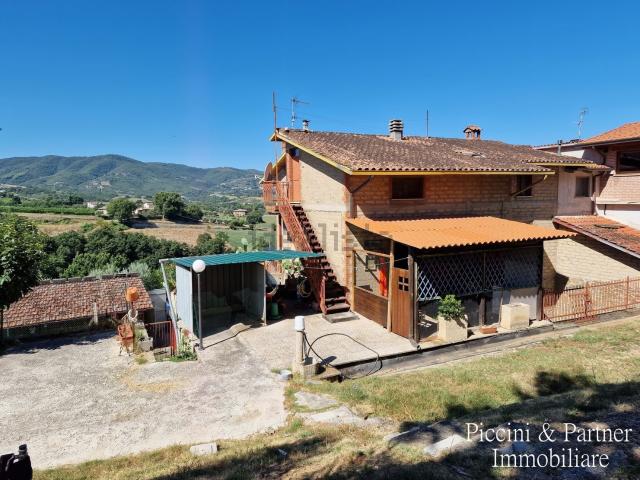 Casa in vendita a Pietrafitta, Piegaro