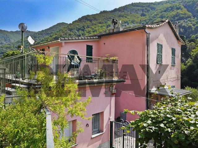 Casa in vendita a Avegno