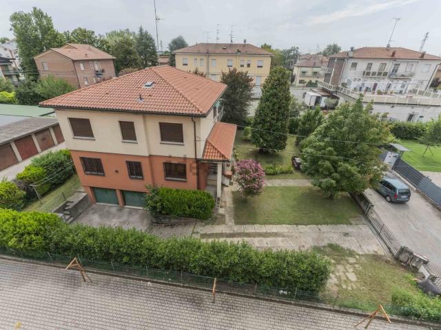 Casa in vendita a Rubizzano, San Pietro in Casale