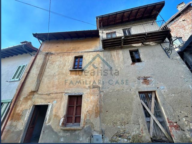 Casa in vendita a Cazzago Brabbia, Lombardia