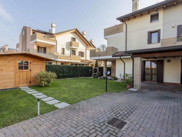 Casa in vendita a Maserà Di Padova, Bertipaglia