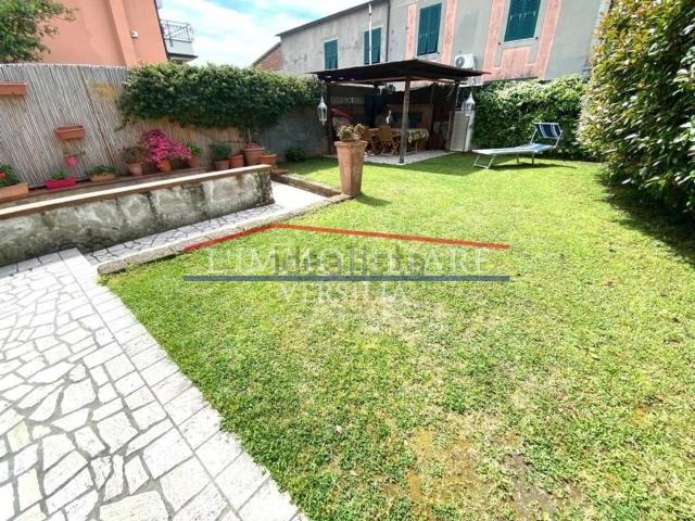 Casa in vendita a Quercioli, Marina Di Massa