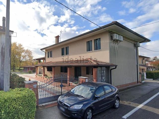 Casa in vendita a Fiume Veneto, Friuli-Venezia Giulia