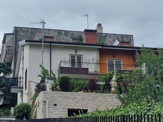 Casa in vendita a Servola-Chiarbola-Valmaura-Borgo San Sergio, Villa Opicina