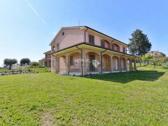 Casa in vendita a Marche, Macerata