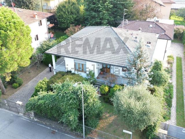 Casa in vendita a Dorotina, Mozzo